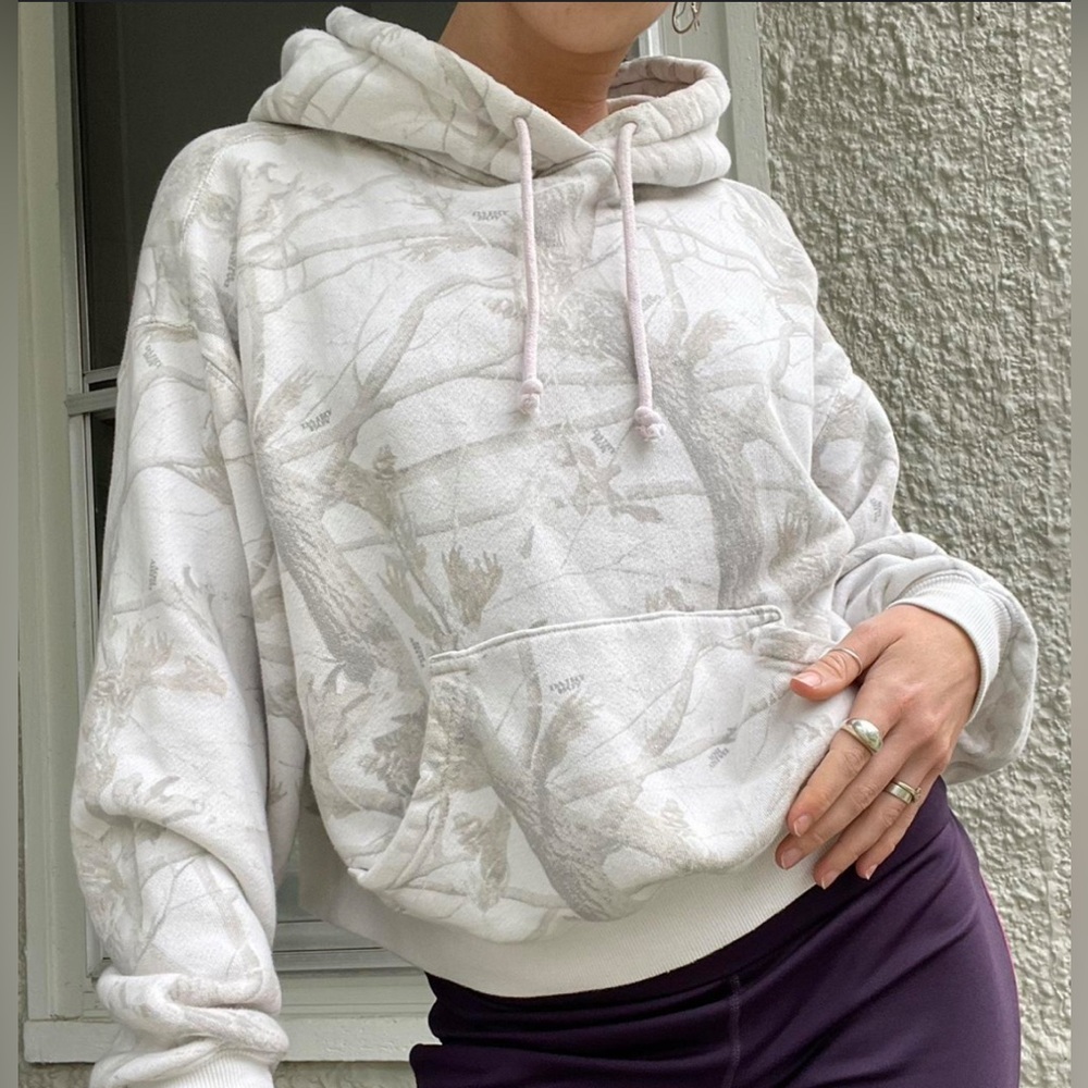 DAIRY BOY WHITE WOODLAND CAMO HOODIE SIZE XL - Picture 7 of 8